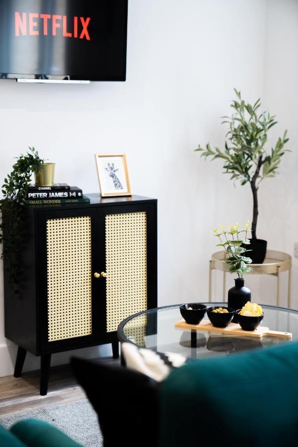 Hosta Group - Prestige 1 Bed Apartment - The Olive Cambridge  Buitenkant foto