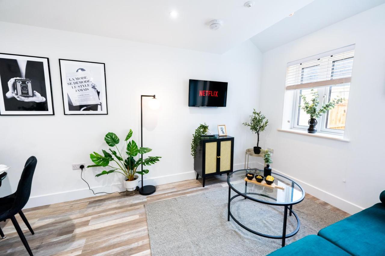 Hosta Group - Prestige 1 Bed Apartment - The Olive Cambridge  Buitenkant foto